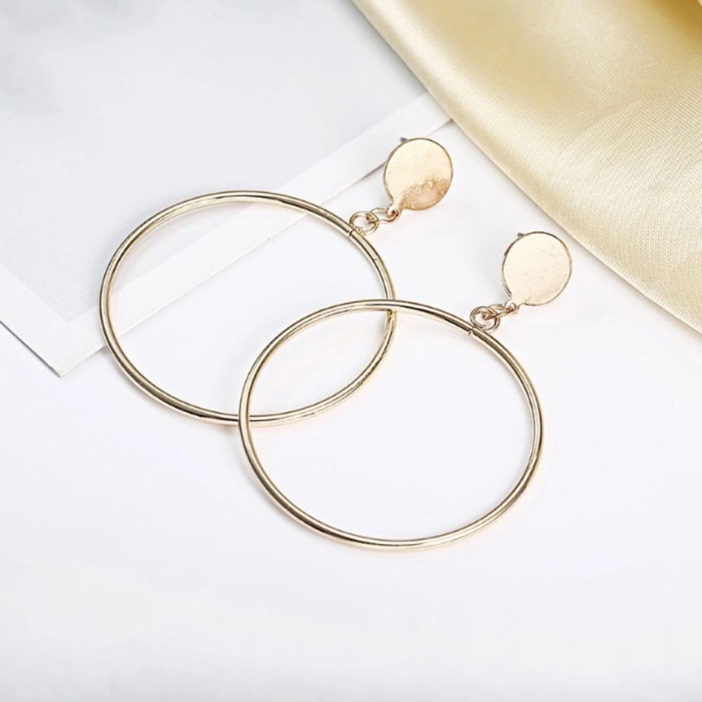 NEW!💙💎💛GOLDEN CIRCLE HOOPS💛💎💙MODERN😎AWESOME - Picture 4 of 7